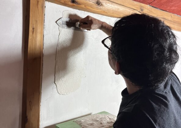 漆喰親方の現場指導を受けました